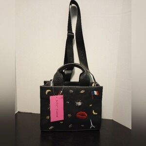 Betsey Johnson NWT Black Embossed Charm Hand Bag Crossbody Purse Paris Theme